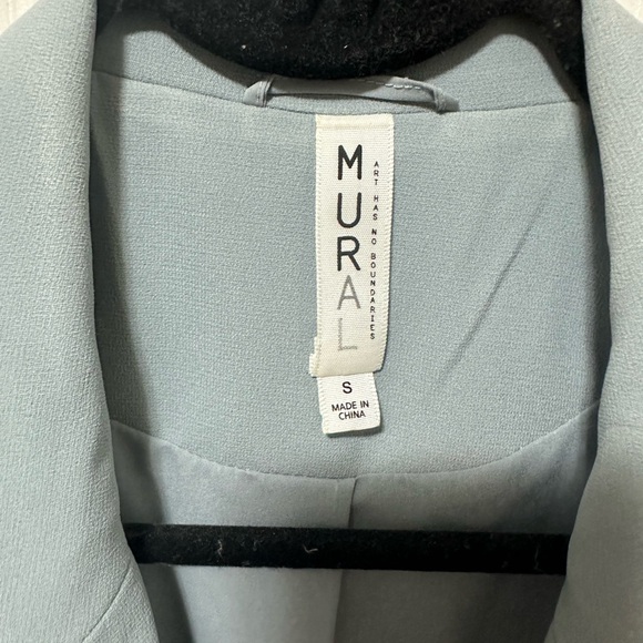 Oversized blue blazer - mural - size small - Picture 3 of 3